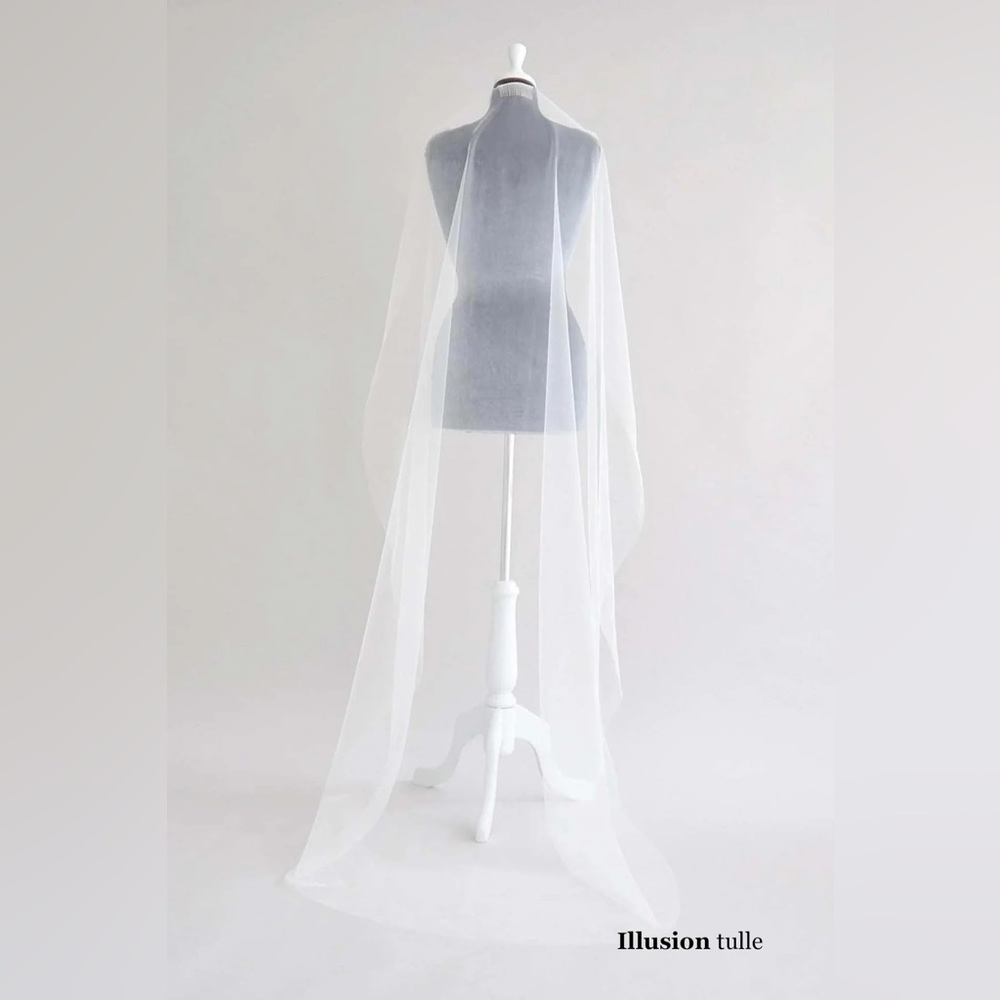 Britten Ivory Chapel Length Wedding Veil
